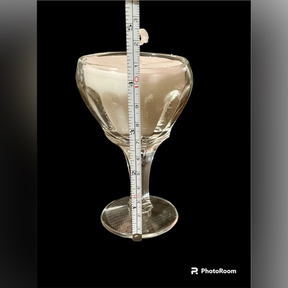 100% Soy Wax Candle-Berries-3.91 Ounces-Hand Poured-Recyclable Too! - Picture 4 of 4